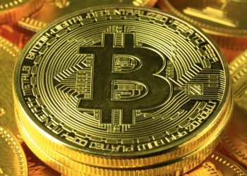 What’s Bitcoin? A Tight and Informative Guide