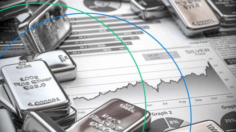 Silver Futures Strategies: Timing, Hedging, and Advanced Positioning